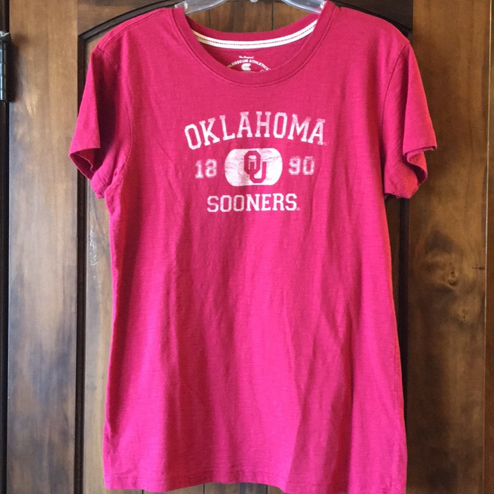 Size XL Women’s OU Shirt